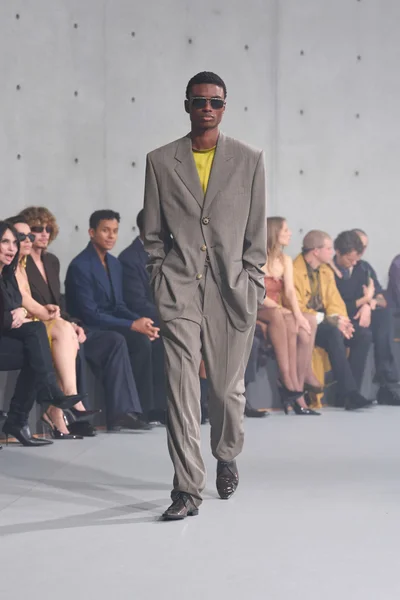 Look 36
